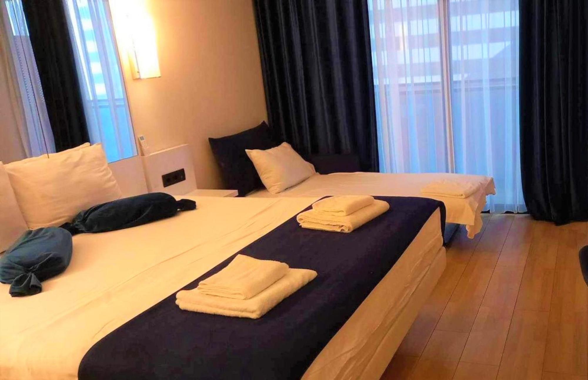 Luxury Beach Front Hotel Batumi Eksteriør billede