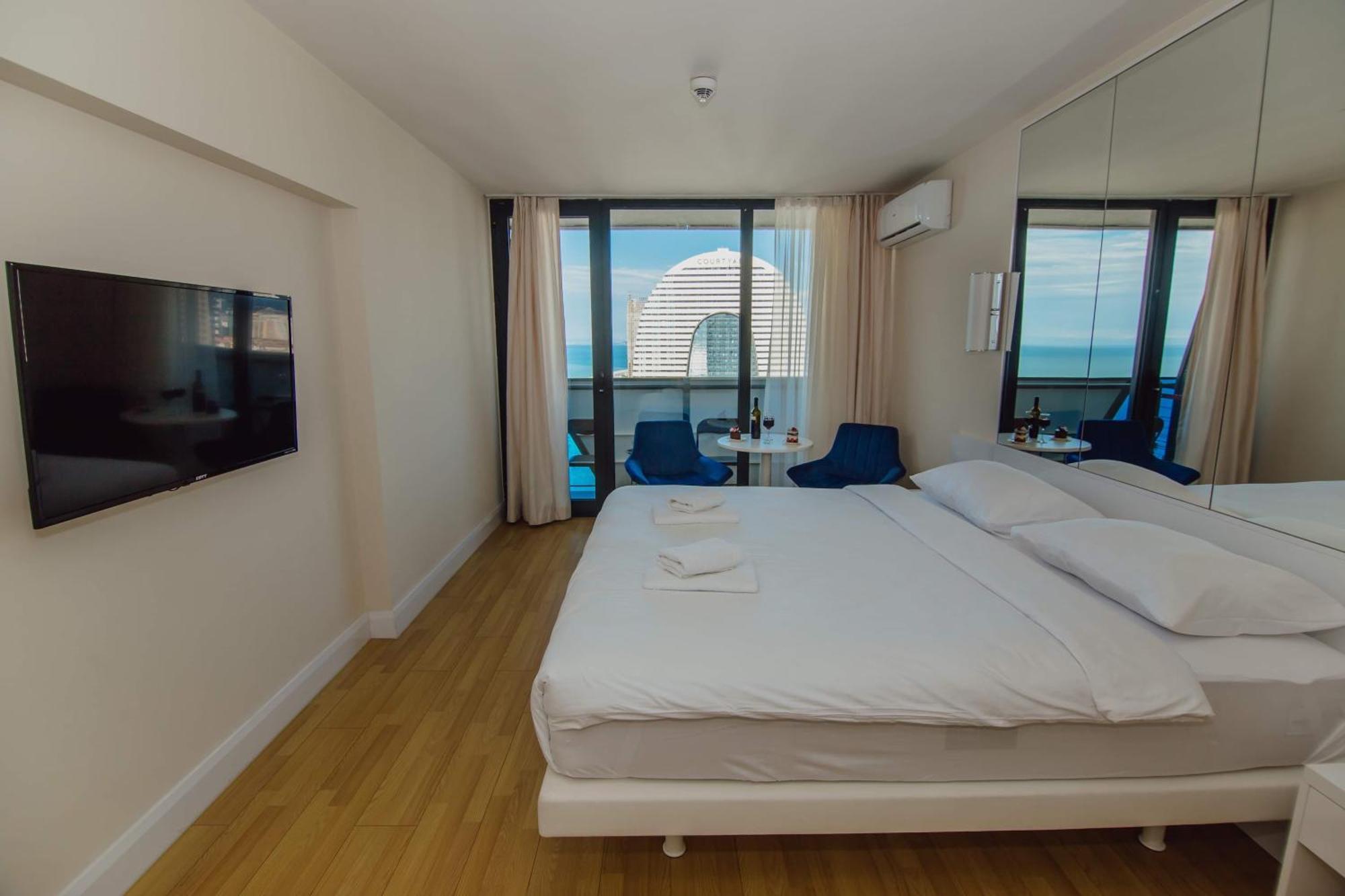 Luxury Beach Front Hotel Batumi Eksteriør billede