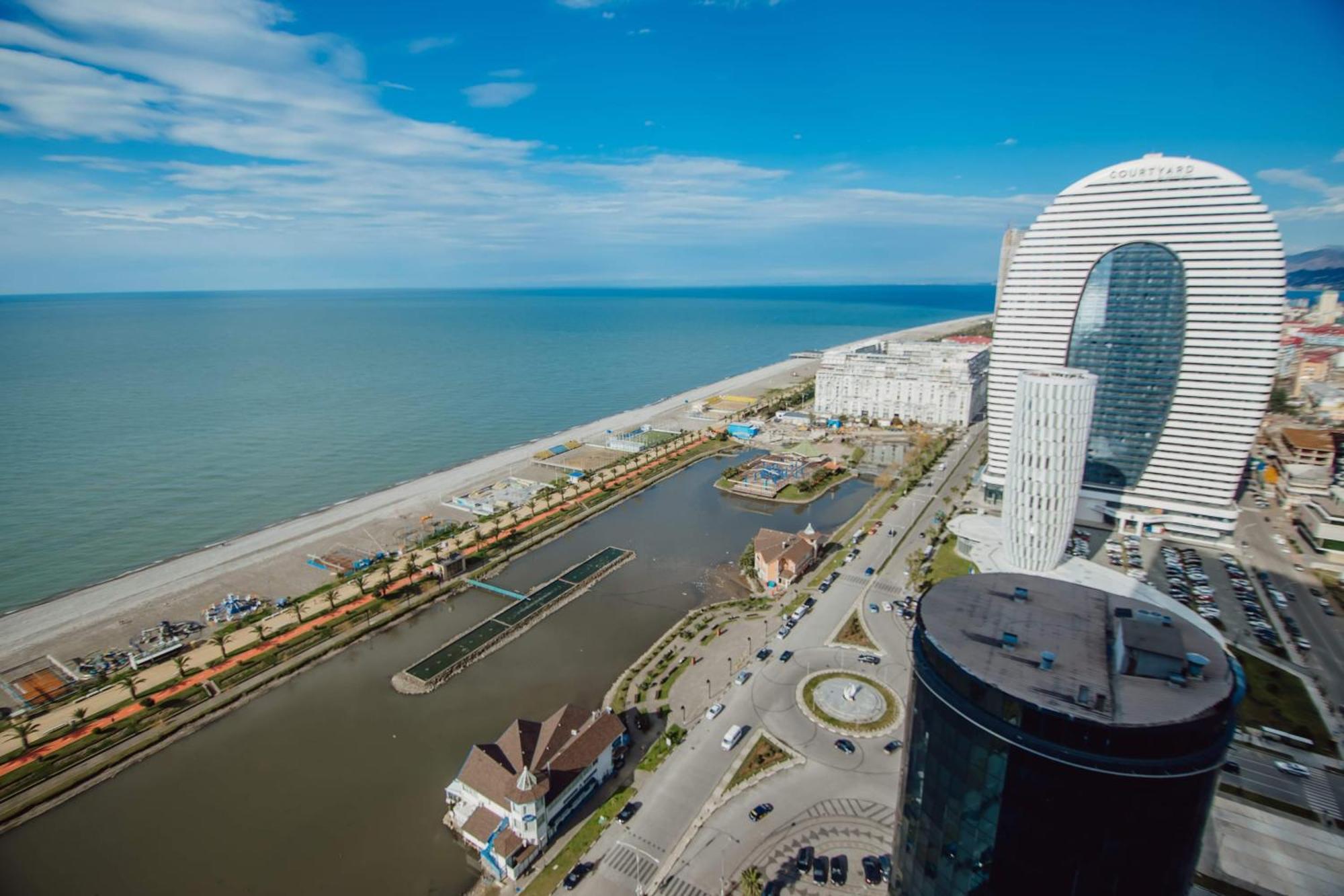 Luxury Beach Front Hotel Batumi Eksteriør billede