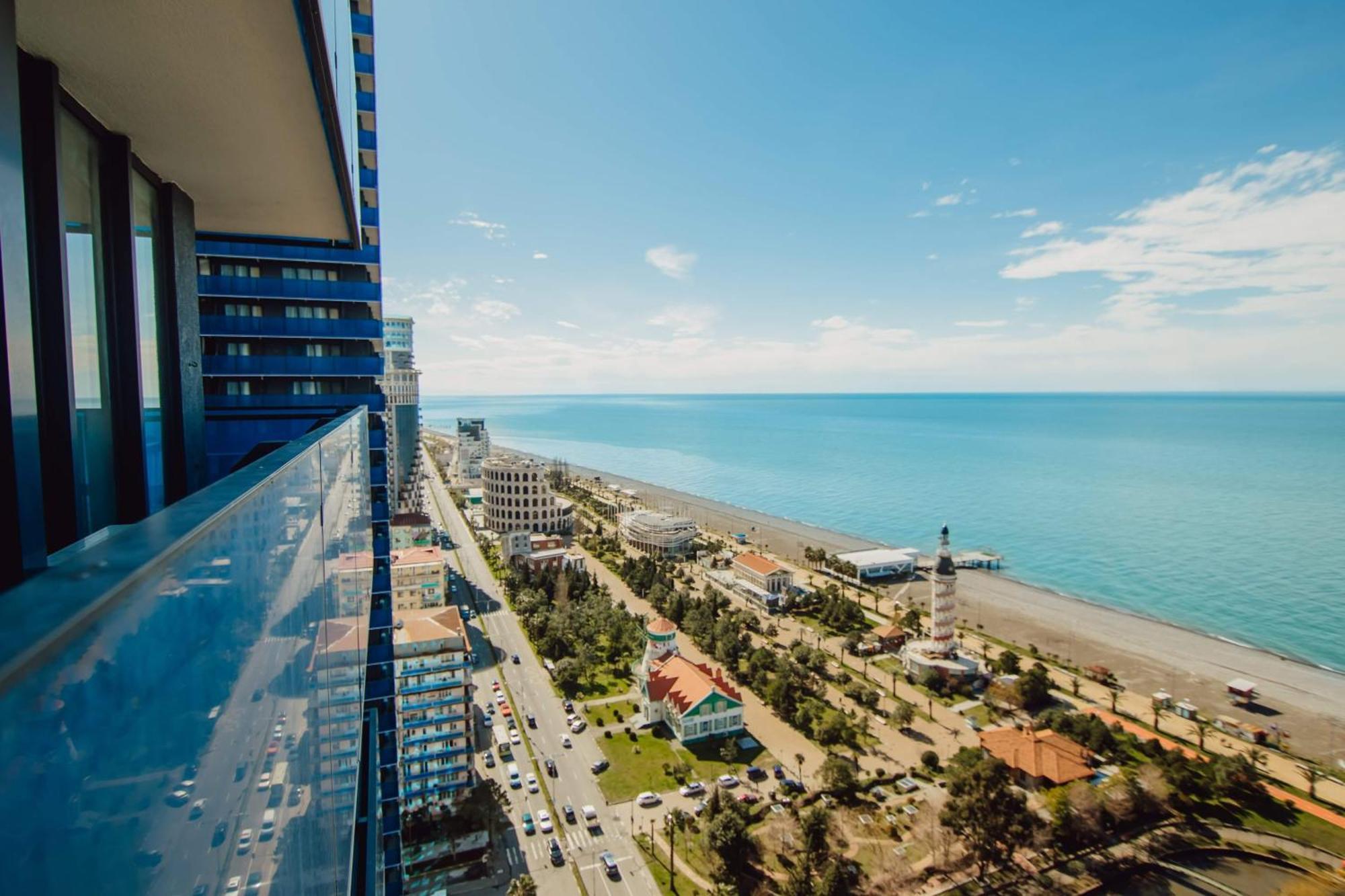Luxury Beach Front Hotel Batumi Eksteriør billede