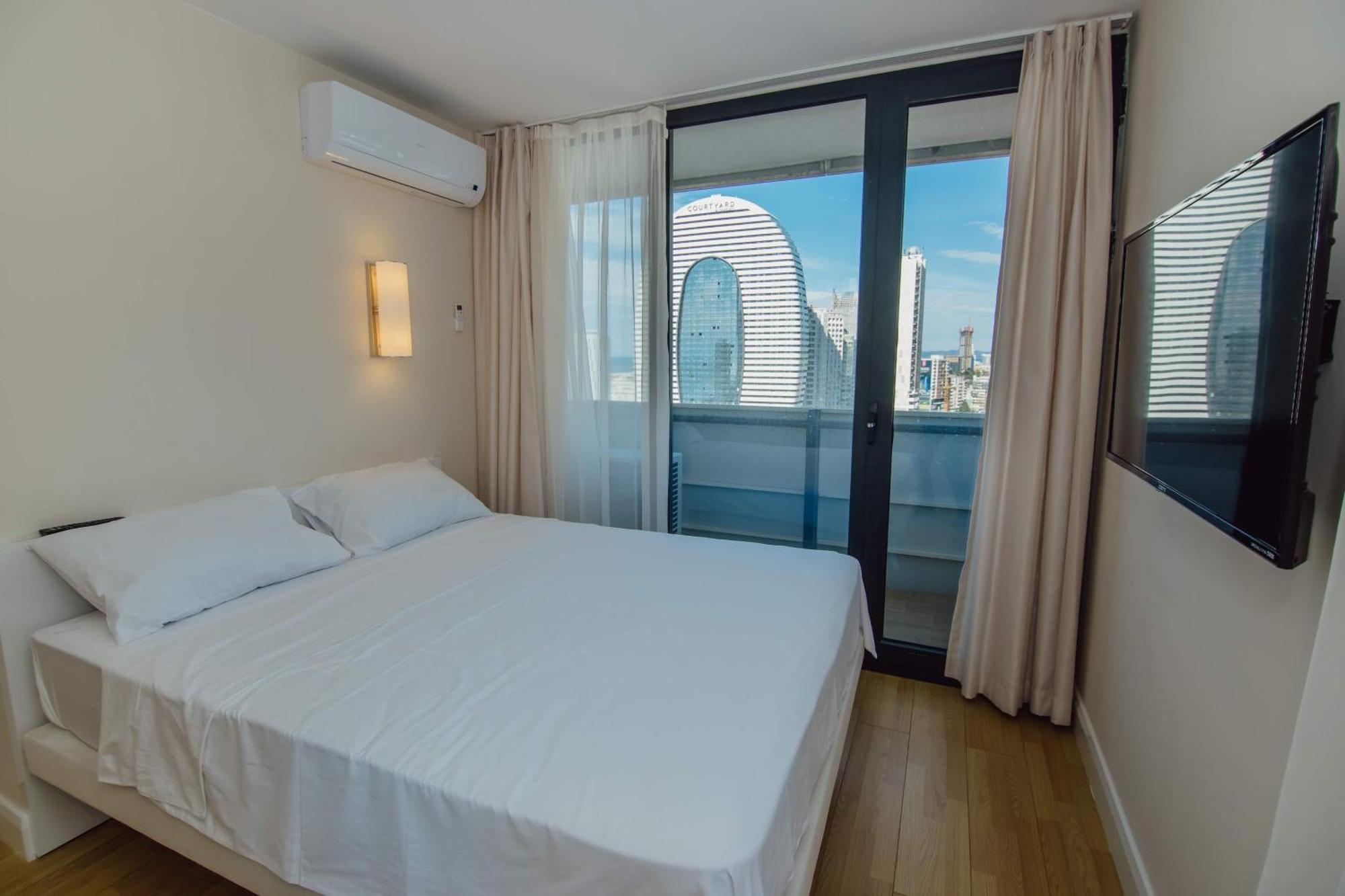 Luxury Beach Front Hotel Batumi Eksteriør billede