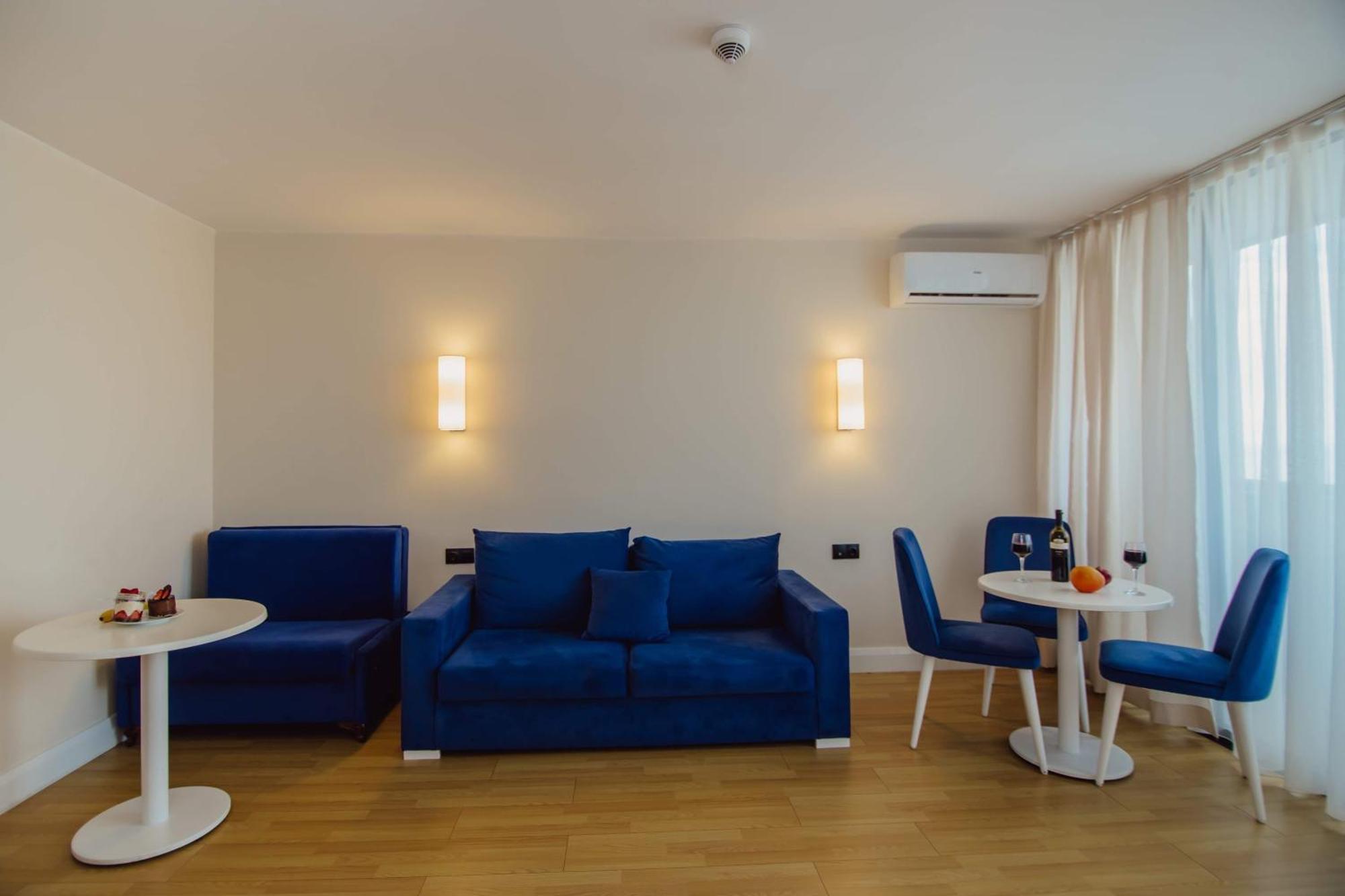 Luxury Beach Front Hotel Batumi Eksteriør billede