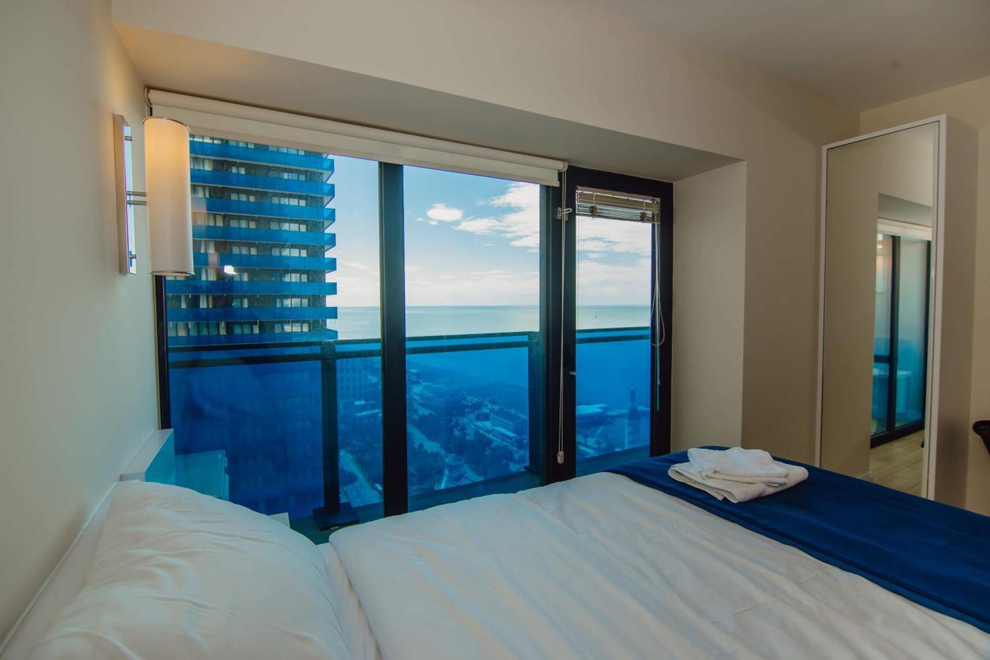 Luxury Beach Front Hotel Batumi Eksteriør billede