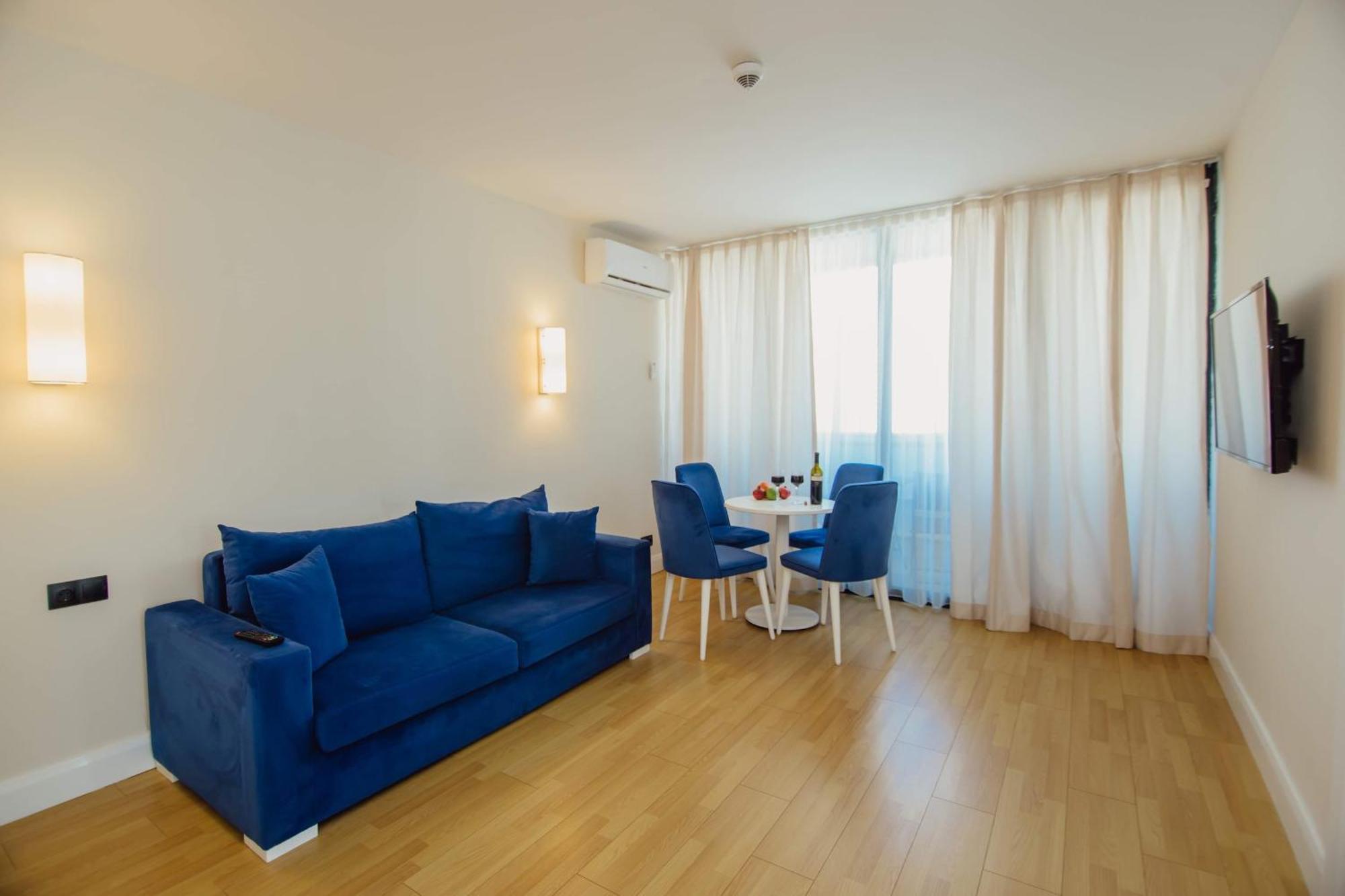 Luxury Beach Front Hotel Batumi Eksteriør billede